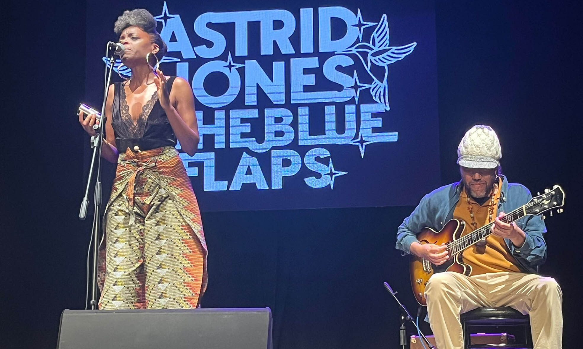Astrid Jones inaugura las VI Noches Acústicas en Cabanillas del Campo con un concierto vibrante