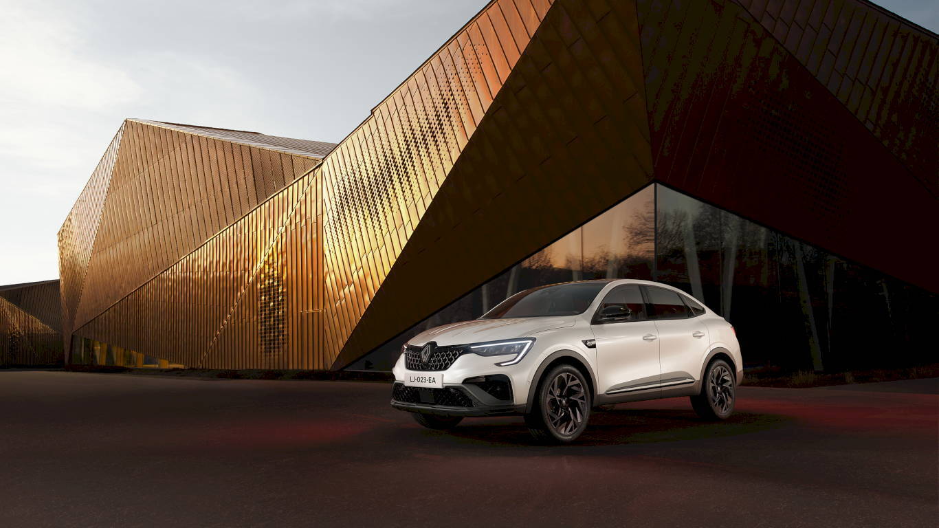 Renault Arkana: el SUV híbrido que dejará de venderse y se puede encontrar en Cabanillas del Campo con descuento
