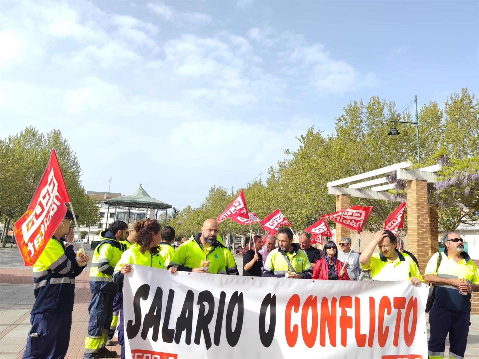 Conflicto laboral paraliza calles y jardines de Cabanillas del Campo