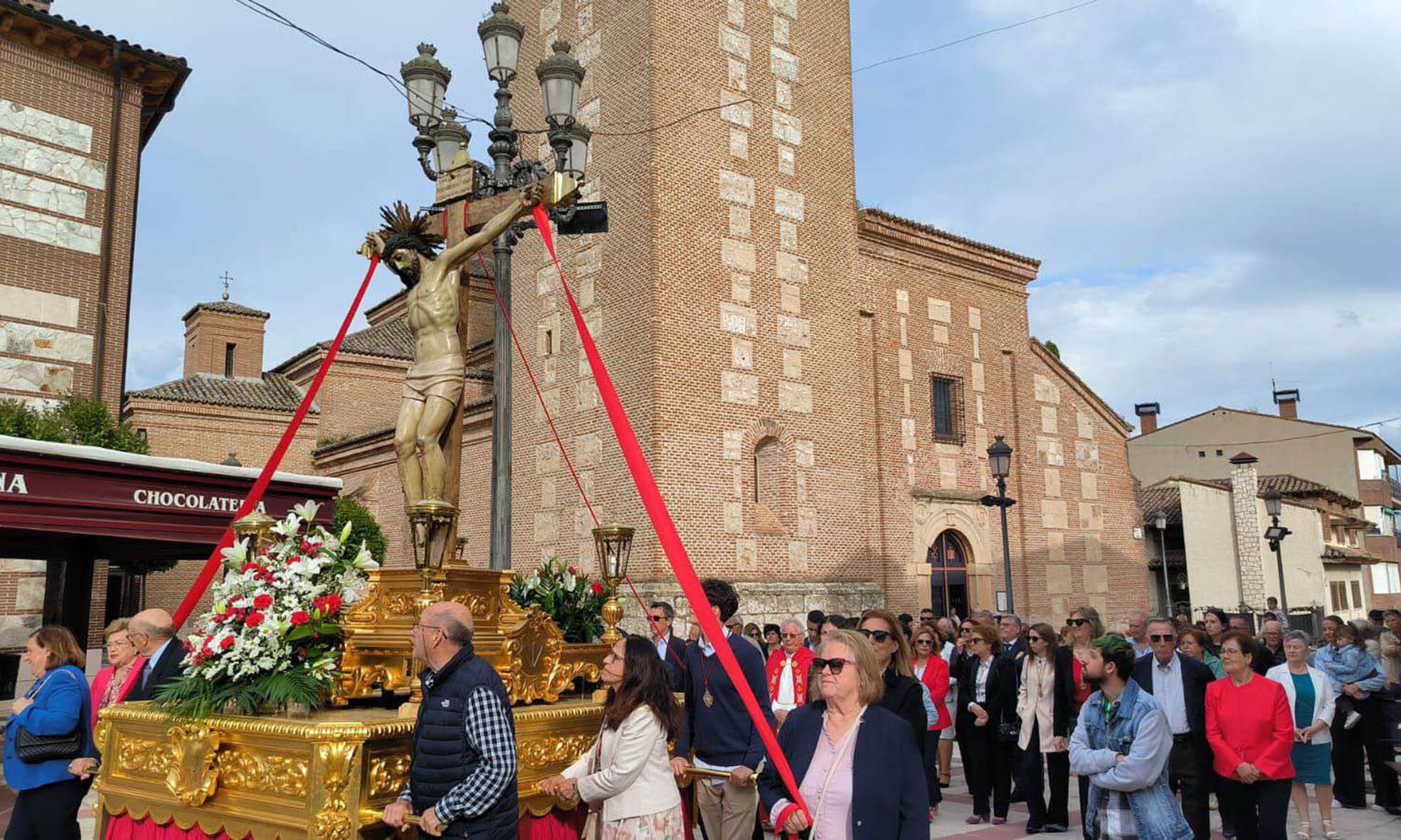 La procesión finaliza las Fiestas de Mayo 2026 en Cabanillas del Campo