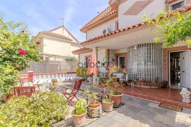 Venta destacada de chalet independiente en Cabanillas del Campo