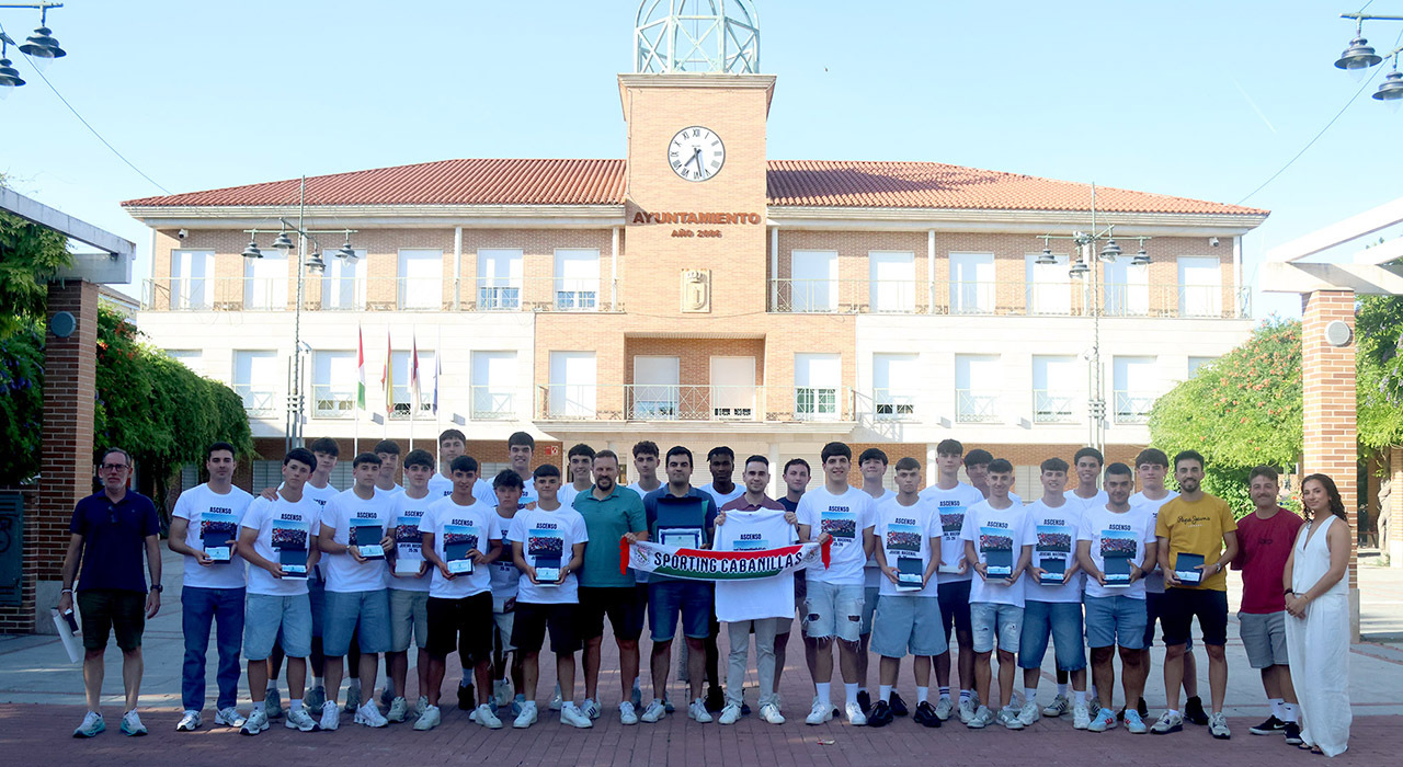 El Ayuntamiento de Cabanillas del Campo celebra el ascenso del Sporting Cabanillas Juvenil a Liga Nacional