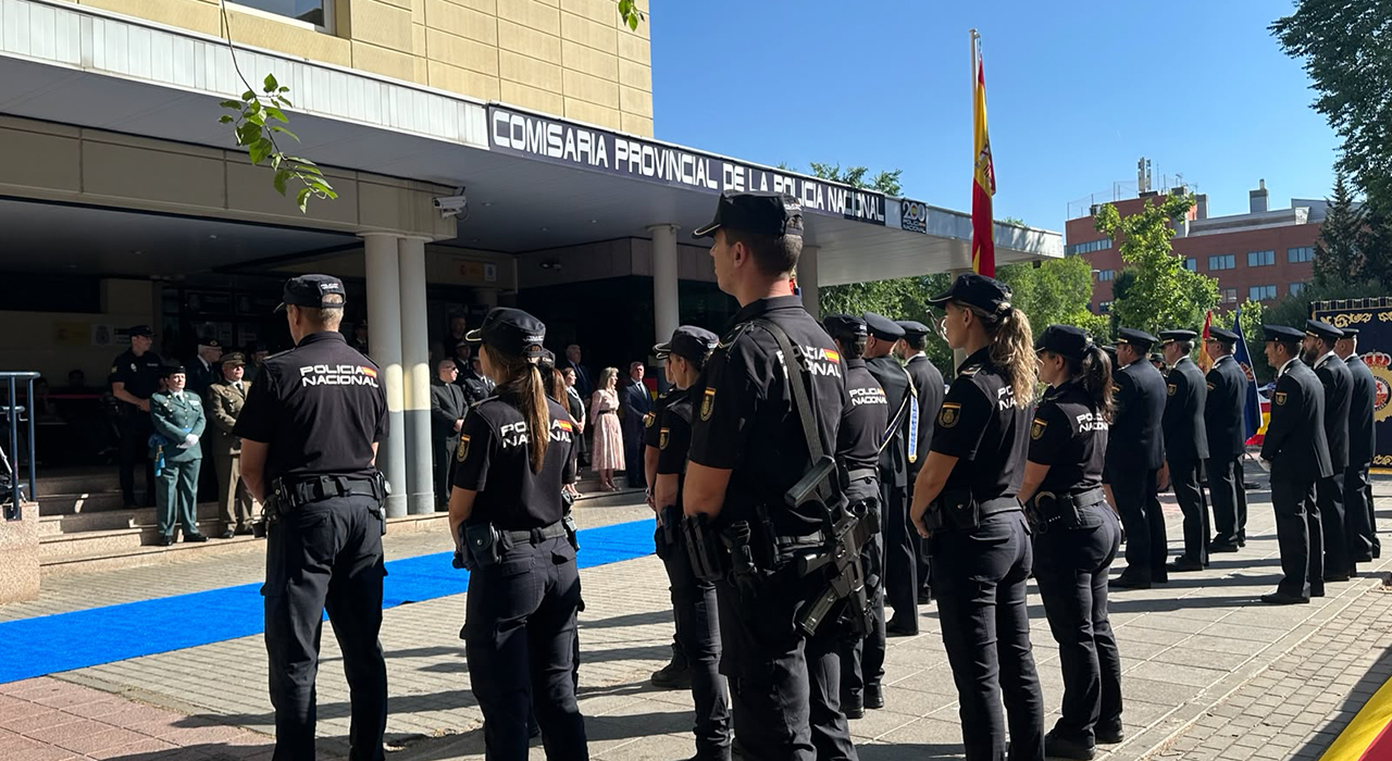 Guadalajara rinde homenaje a policías víctimas del terrorismo de Cabanillas del Campo y otras localidades