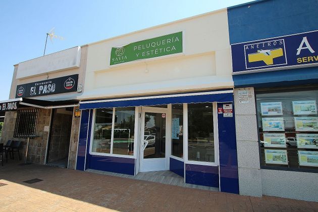 Local en alquiler y traspaso en Cabanillas del Campo para actividad comercial