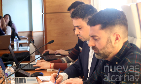 El PSOE de Cabanillas propone permitir aparcar en los vados propios para optimizar el espacio público